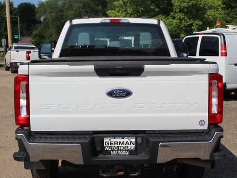 Used 2023 Ford F250 XL w/ Snow Plow/Camper Package AWD/4WD image 6