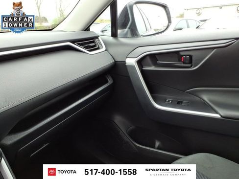 Used 2025 Toyota RAV4 LE AWD/4WD image 24