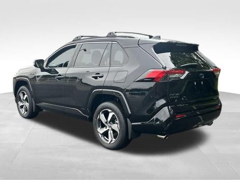 Used 2023 Toyota RAV4 SE w/ Weather & Moonroof Package AWD/4WD image 4