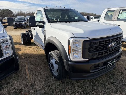 New 2025 Ford F550 2WD Regular Cab Super Duty image 10