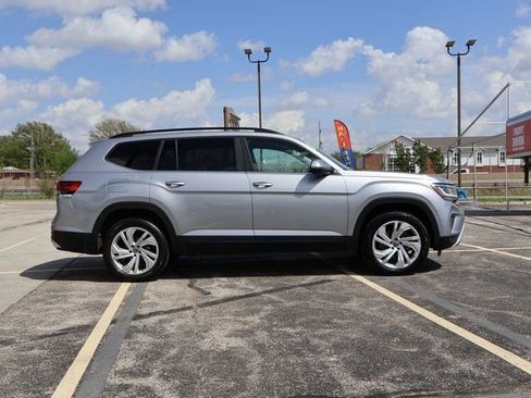 Used 2021 Volkswagen Atlas SE w/ Panoramic Sunroof Package AWD/4WD image 9