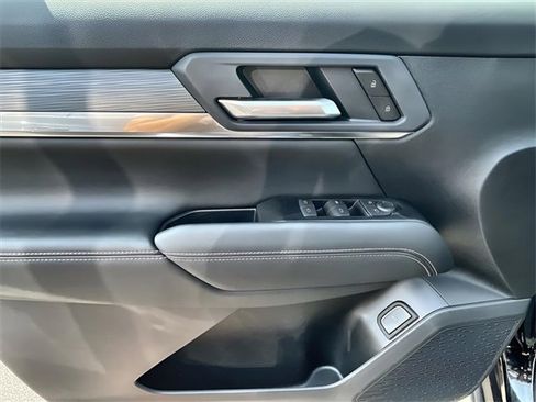 New 2026 GMC Terrain Elevation w/ Elevation Premium Package image 23