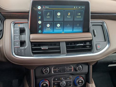 Certified 2022 Chevrolet Suburban High Country w/ Max Trailering Package image 26