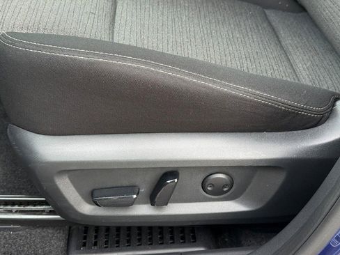 Used 2023 Nissan Rogue SV image 20