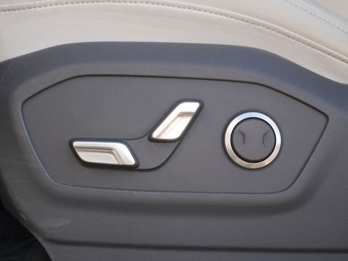 Used 2025 Hyundai Santa Fe SEL AWD/4WD image 41