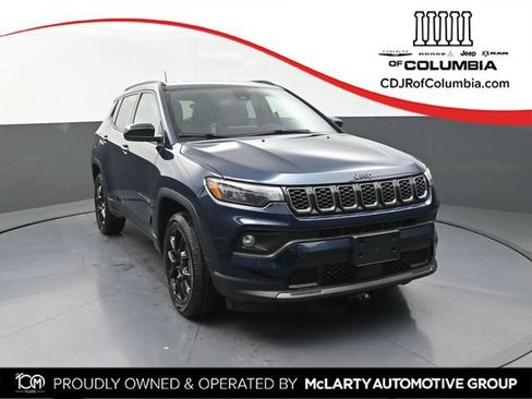 New 2026 Jeep Compass Latitude AWD/4WD image 1