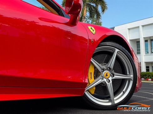 Used 2011 Ferrari 458 Italia Coupe RWD image 63
