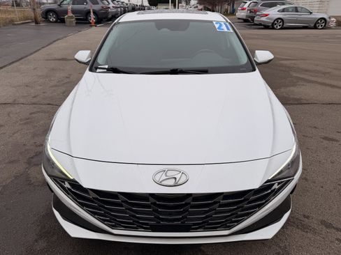 Used 2021 Hyundai Elantra Limited image 7