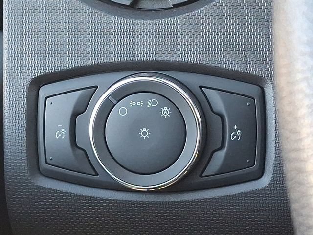 Used 2023 Ford F650 2WD Regular Cab Super Duty image 28