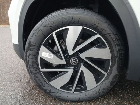 New 2026 Volkswagen Atlas SEL AWD/4WD image 27