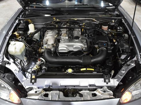 Used 2003 MAZDA MX-5 Miata Shinsen RWD image 35