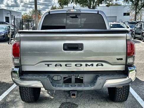 Used 2018 Toyota Tacoma SR5 image 5
