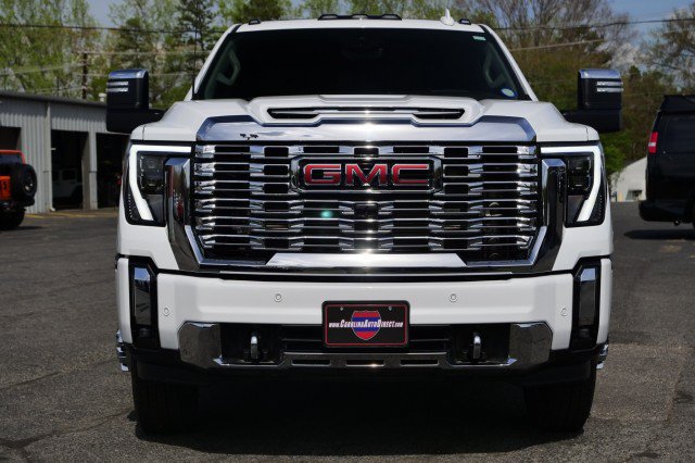 Used 2026 GMC Sierra 3500 Denali w/ Denali Reserve Package AWD/4WD image 5