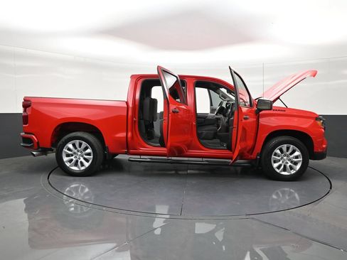 Used 2022 Chevrolet Silverado 1500 Custom w/ LPO, Dark Essentials Package RWD image 29