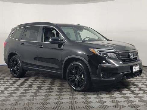 Certified 2022 Honda Pilot Special Edition image 2