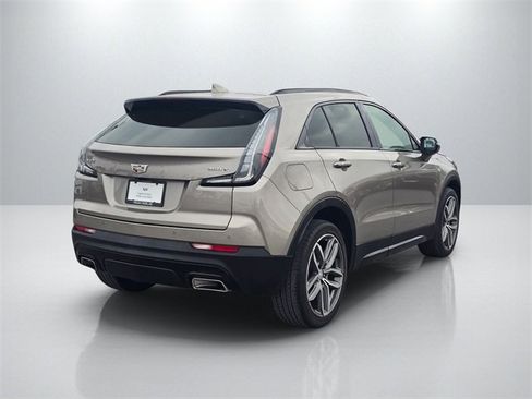 Used 2023 Cadillac XT4 Sport image 5
