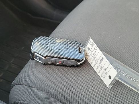 Used 2025 Kia Sportage LX FWD image 26