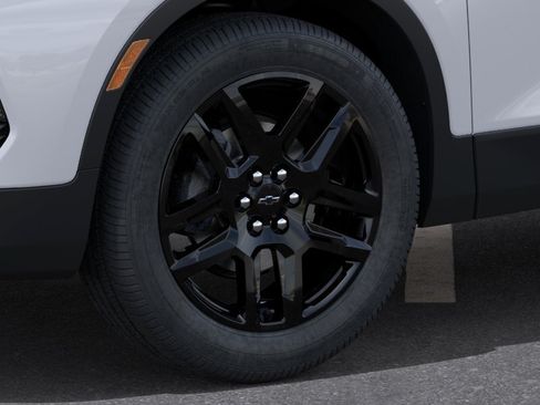 New 2026 Chevrolet Blazer LT FWD image 9