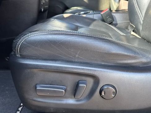 Used 2017 Toyota Sienna SE image 15