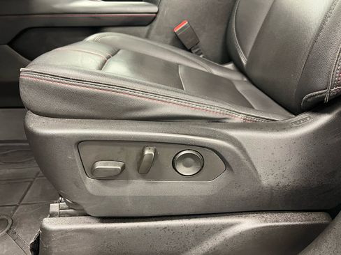 Used 2022 Chevrolet Tahoe RST w/ Luxury Package image 7