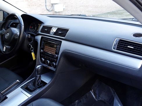 Used 2012 Volkswagen Passat TDI SE FWD image 67