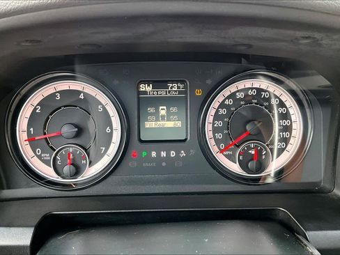 Used 2018 RAM 2500 Tradesman w/ Chrome Appearance Group image 30