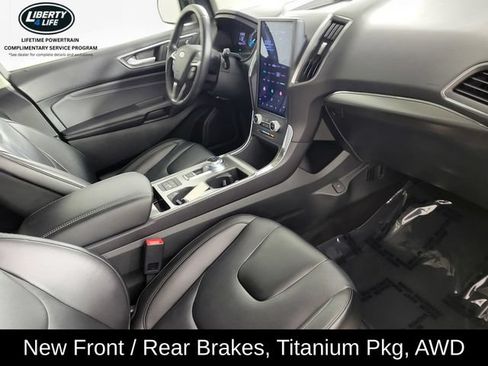 Used 2022 Ford Edge Titanium AWD/4WD image 19