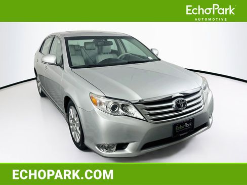 Used 2012 Toyota Avalon FWD image 1