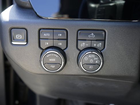 Used 2022 Chevrolet Silverado 1500 LT Trail Boss w/ Protection Package image 26