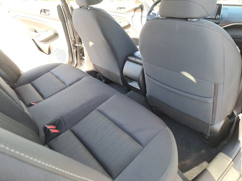 Used 2024 Nissan Altima 2.5 SV image 11