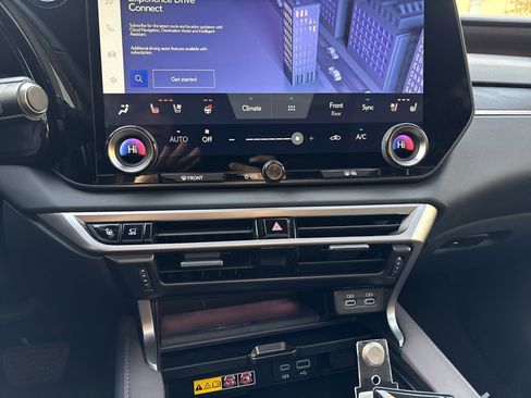 Used 2025 Lexus RX 350 w/ Convenience Package image 30