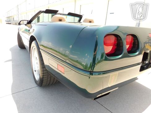 Used 1994 Chevrolet Corvette Convertible image 33