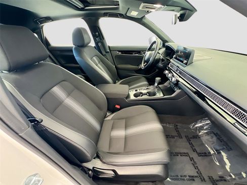 Certified 2025 Honda Civic Sport image 27