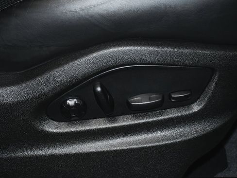 Used 2023 Porsche Cayenne GTS image 63