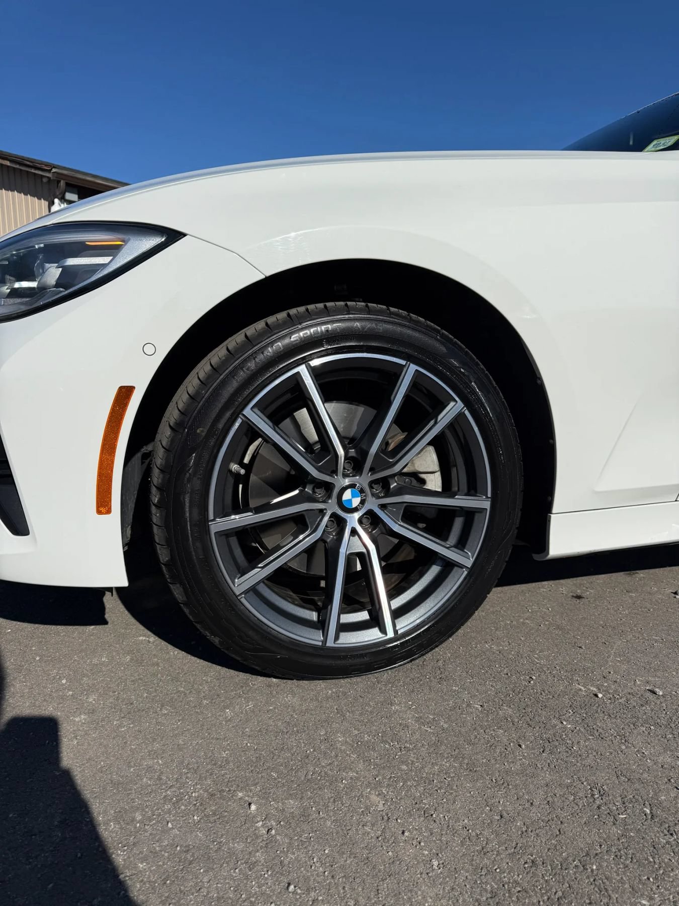 Used 2021 BMW 330i xDrive Sedan AWD/4WD image 32