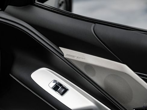 Used 2023 Chevrolet Corvette Stingray Premium Cpe w/ Z51 Performance Package image 90