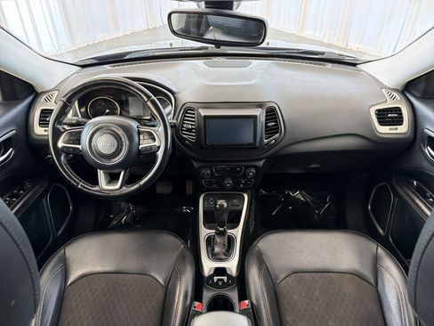 Used 2020 Jeep Compass Latitude FWD image 16