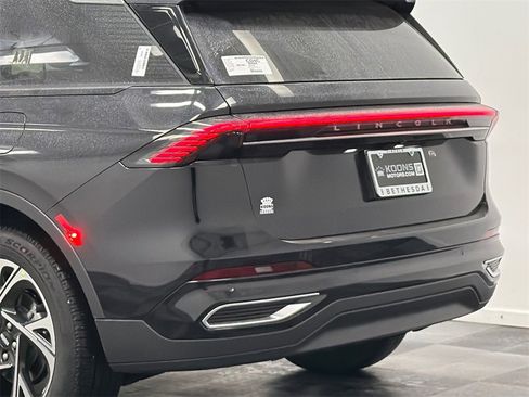 New 2026 Lincoln Nautilus Premier w/ Equipment Group 102A image 7