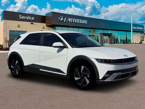 New 2026 Hyundai Ioniq 5 SEL AWD/4WD image 10