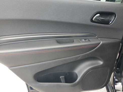 Used 2024 Dodge Durango GT RWD image 19