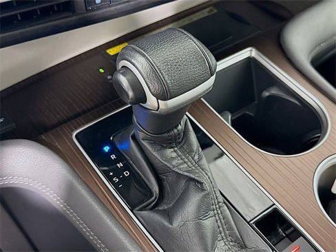 Certified 2021 Toyota Sienna XLE image 17