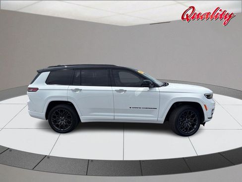 Used 2023 Jeep Grand Cherokee L Summit w/ High Altitude Package AWD/4WD image 2