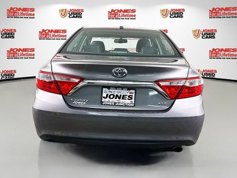 Used 2017 Toyota Camry XLE w/ Moonroof Package image 13