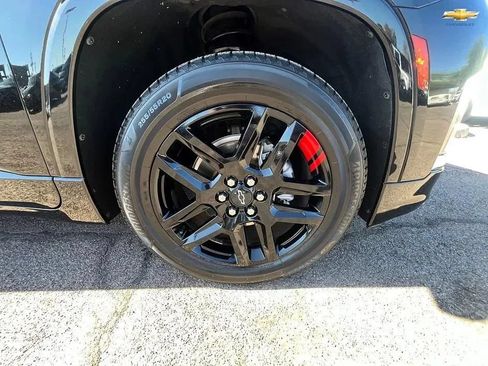 Used 2022 Chevrolet Traverse Premier w/ Redline Edition FWD image 25
