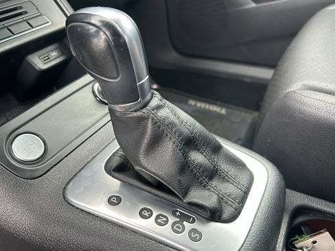 Used 2016 Volkswagen Tiguan S FWD image 18