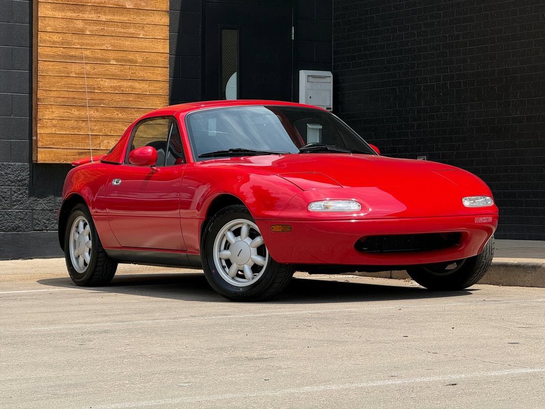 Used 1990 MAZDA MX-5 Miata RWD image 7