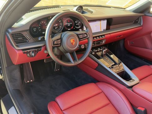 Certified 2021 Porsche 911 Targa 4S image 4