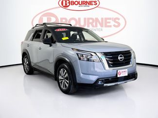 Used 2022 Nissan Pathfinder SL AWD/4WD video 1