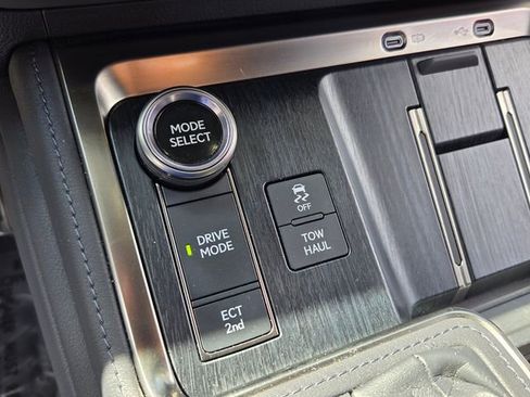 Used 2024 Lexus GX 550 AWD/4WD image 26