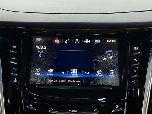 Used 2018 Cadillac Escalade Platinum AWD/4WD image 25